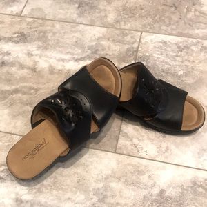 Black Wedge Sandals 8w